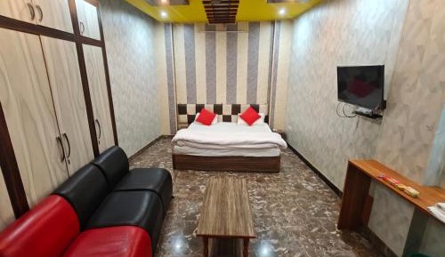 Deluxe Double Room with Extra Bed