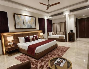 Superior King Suite