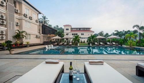 Double Room with Pool View
