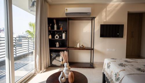 Deluxe Double Room with Balcony