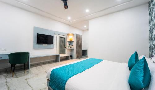 Standard King Room