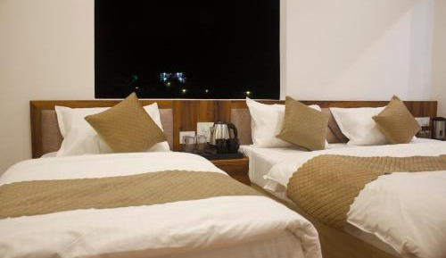 Triple Room with Mountain View