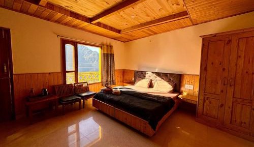 Deluxe Double or Twin Room with Balcony