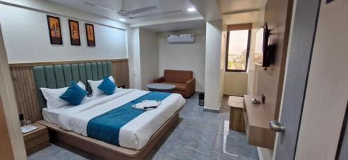 Superior King Room
