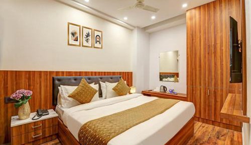 Deluxe Double Room with Shower