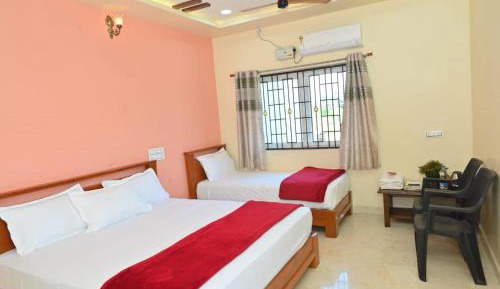 Triple Room with Private Bathroom