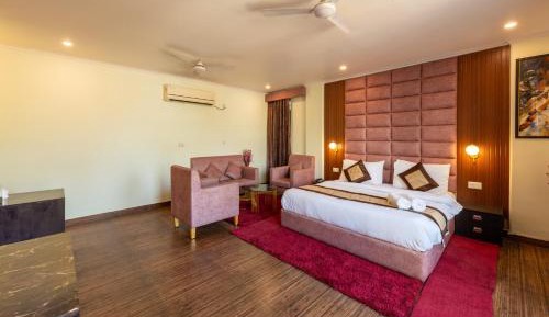 King Suite with Balcony
