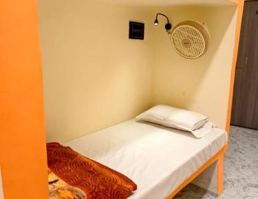 Bed in 6-Bed Mixed Dormitory Room