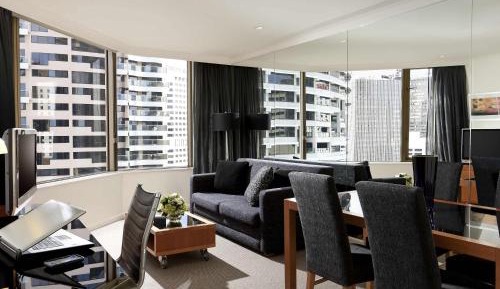 One-Bedroom Apartment with City View