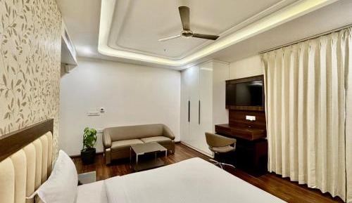 Large Double Room