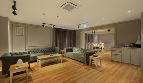 Luxury Triple Room