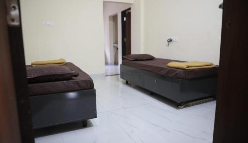 Double or Twin Room with Shared Bathroom
