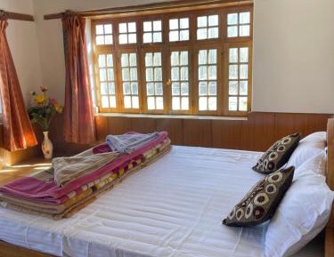 Double Room with Mountain View