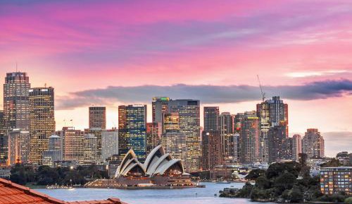 Opera House & Harbour Bridge View Penthouse