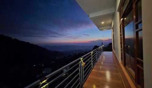 King Room with Mountain View