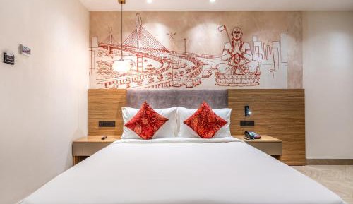 Deluxe Queen Room