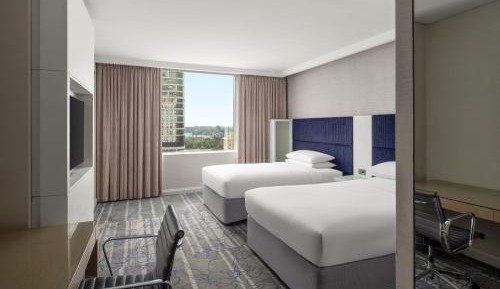 Deluxe Guest room, 2 Double Beds with Cityscape View
