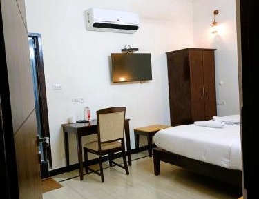 Small Double Room