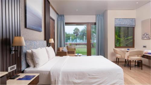 Superior Room with 15% discount on Food & soft beverages and Laundry