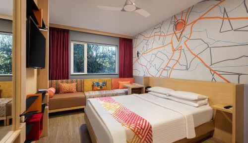 Luxe Queen Room