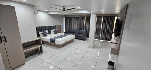 Superior King Room