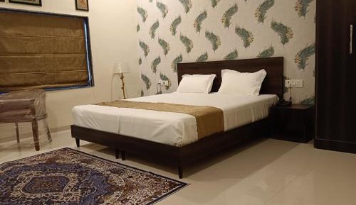 Deluxe Double Room with Bath