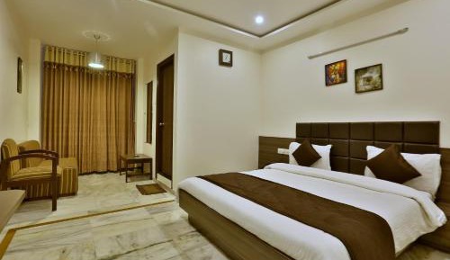 Large Double Room