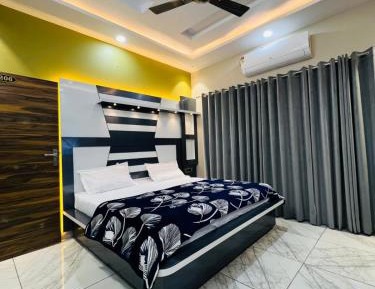 Double Room with Lake View