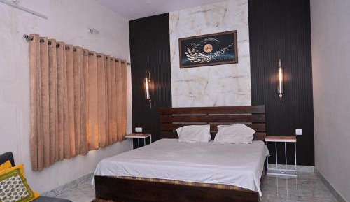 Suite with City View