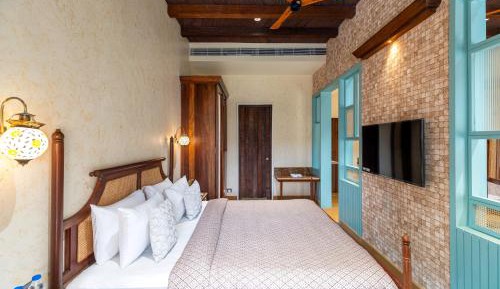 Suite with Balcony