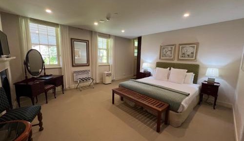 Orchard Room Suite1
