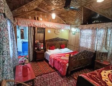 Luxury Triple Room