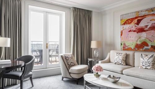 One-Bedroom Suite Harbor Terrace