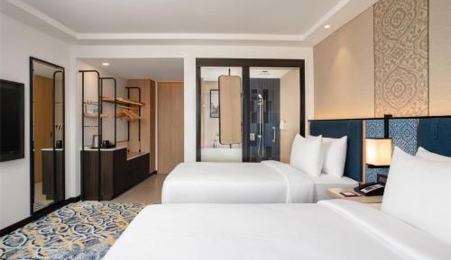 Twin Room with 50% discount on Buffet Dining, 15% discount on laundry , 20% discount on à la carte and Happy Hours 1+1 offer on select beverages from 4pm to 8pm