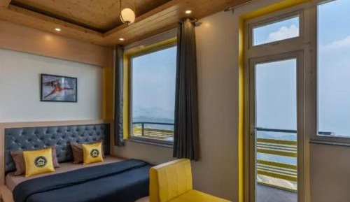 Superior Double Room with Balcony and Valley View