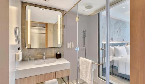 Premium King Room