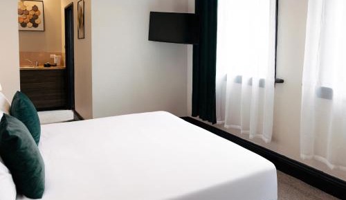 Standard Room With Window