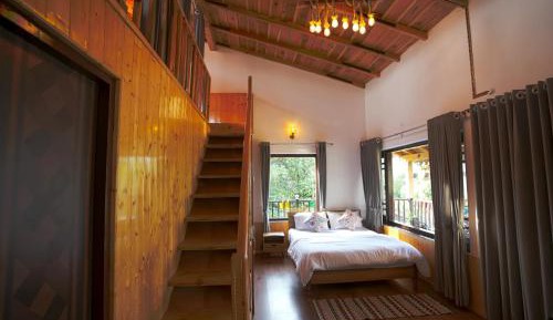 Family Room with Mountain View