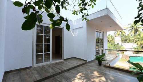 Studio with Terrace