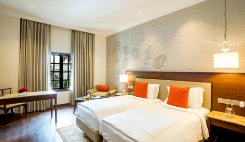 Superior Room Twin Bed Pool View