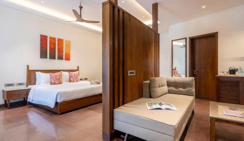 Fire Villa with Sit out:10% discount on Food & Beverages (excluding In-Room Dining and Liquor), 10% discount on Spa Services, Laundry Services, Complimentary Happy Hour Offer – Buy 1 Get 1 Free, available daily from 11:00 AM to 7:00 PM.