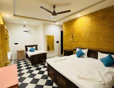 Deluxe Family Suite