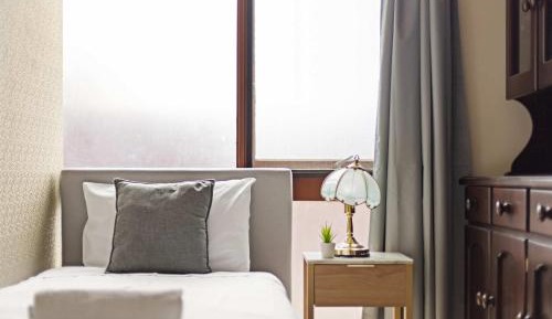Single Room with Shared Bathroom