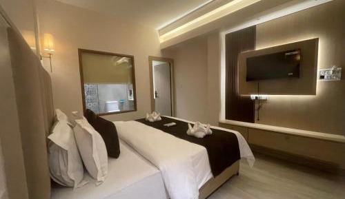 Superior King Room