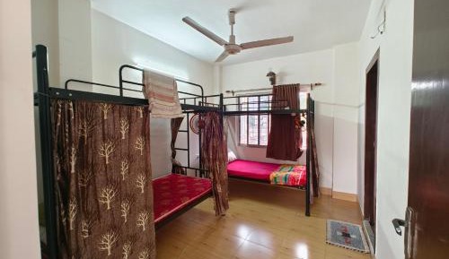 Bed in 8-Bed Mixed Dormitory Room