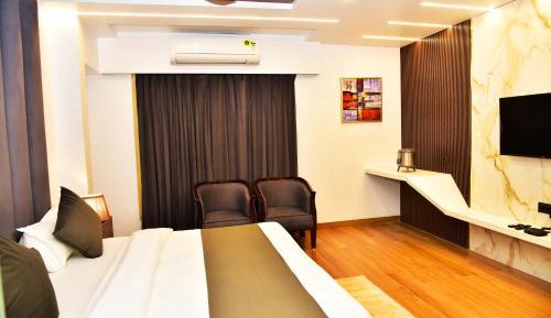 Deluxe King Room