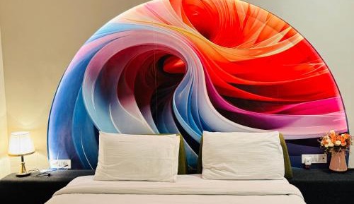 Deluxe Room (2 Adults + 1 Child)
