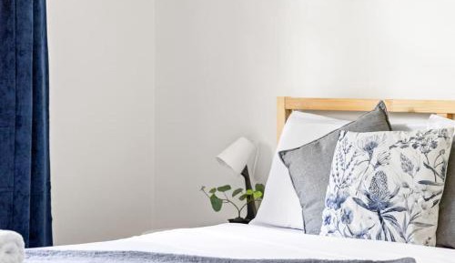 Standard Double Room with Shared Bathroom