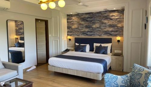 King Studio with Sofa Bed - 15% off on Water Sports and enjoy Happy Hours with 1+1 offer