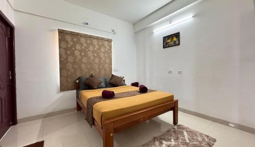 One-Bedroom Apartment with Balcony